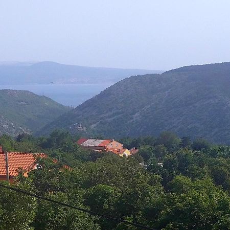 Apartman Sous Les Rochers Grižane Dış mekan fotoğraf
