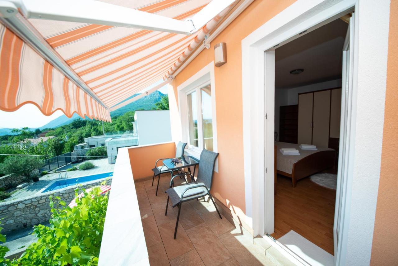 Apartman Sous Les Rochers Grižane Dış mekan fotoğraf