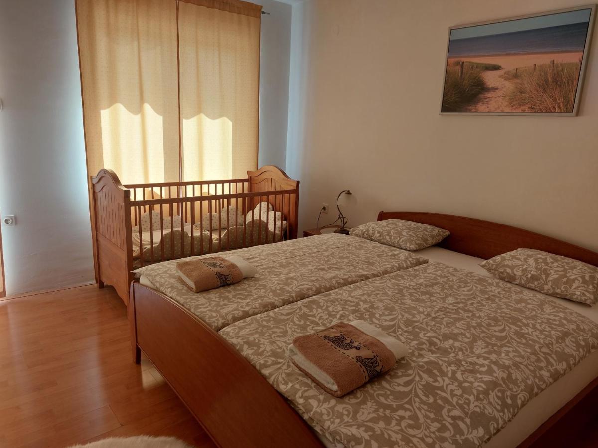 Apartman Sous Les Rochers Grižane Dış mekan fotoğraf